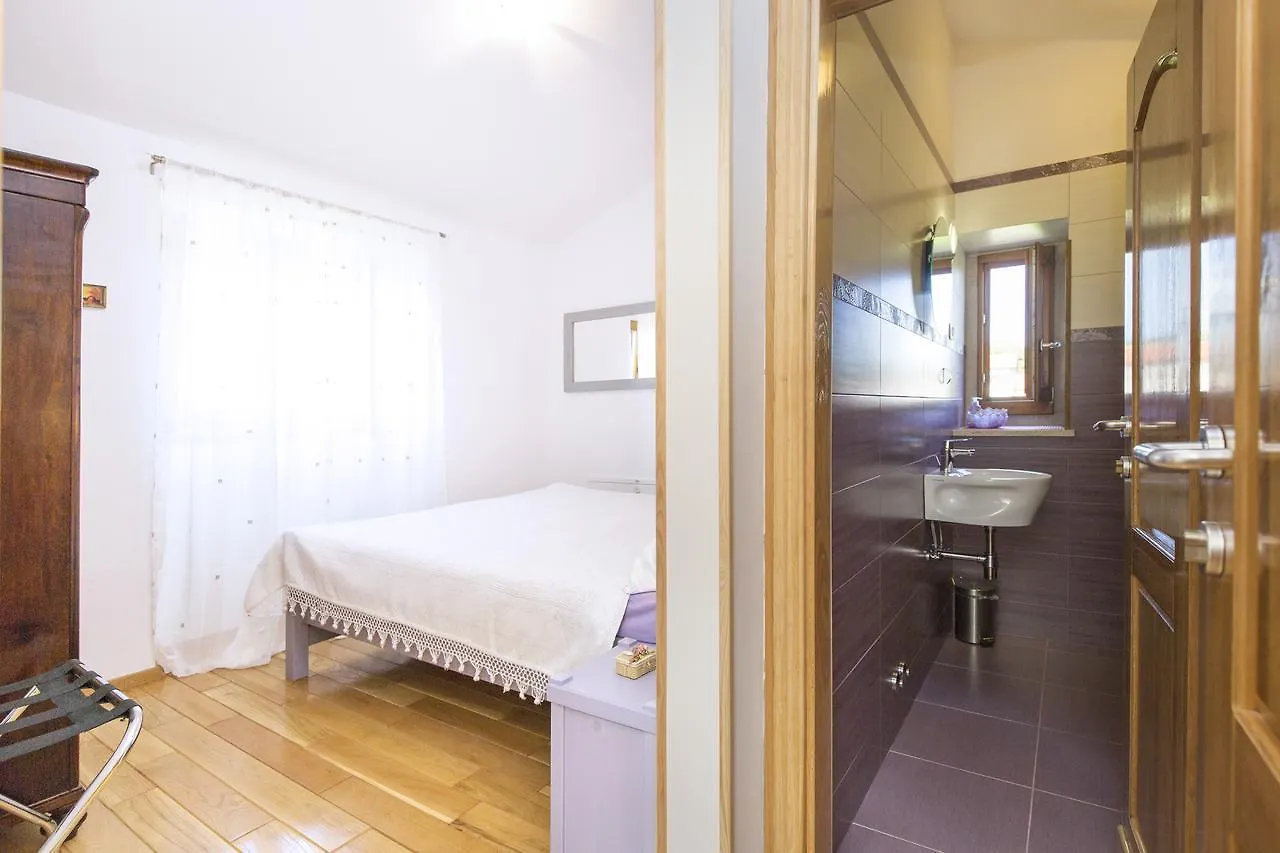 Casa Menta 0*, Marcana Croatia
